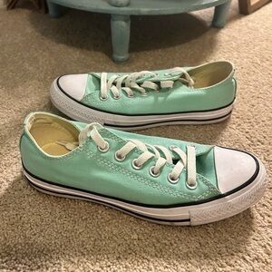 Converse Chuck Taylor All Star Low Top sneakers mint green size 7
